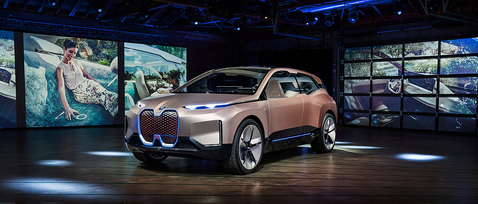 WHY BMW CONSIDERS EUROPE A DRIVERLESS CAR LATECOMER