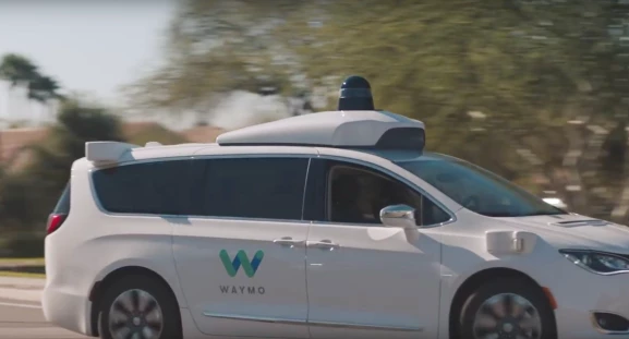 Lyft users will be able to hail driverless Waymo cars in Phoenix